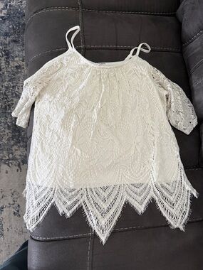 Alya White Lace Off-Shoulder Camisole with Fringe Hem